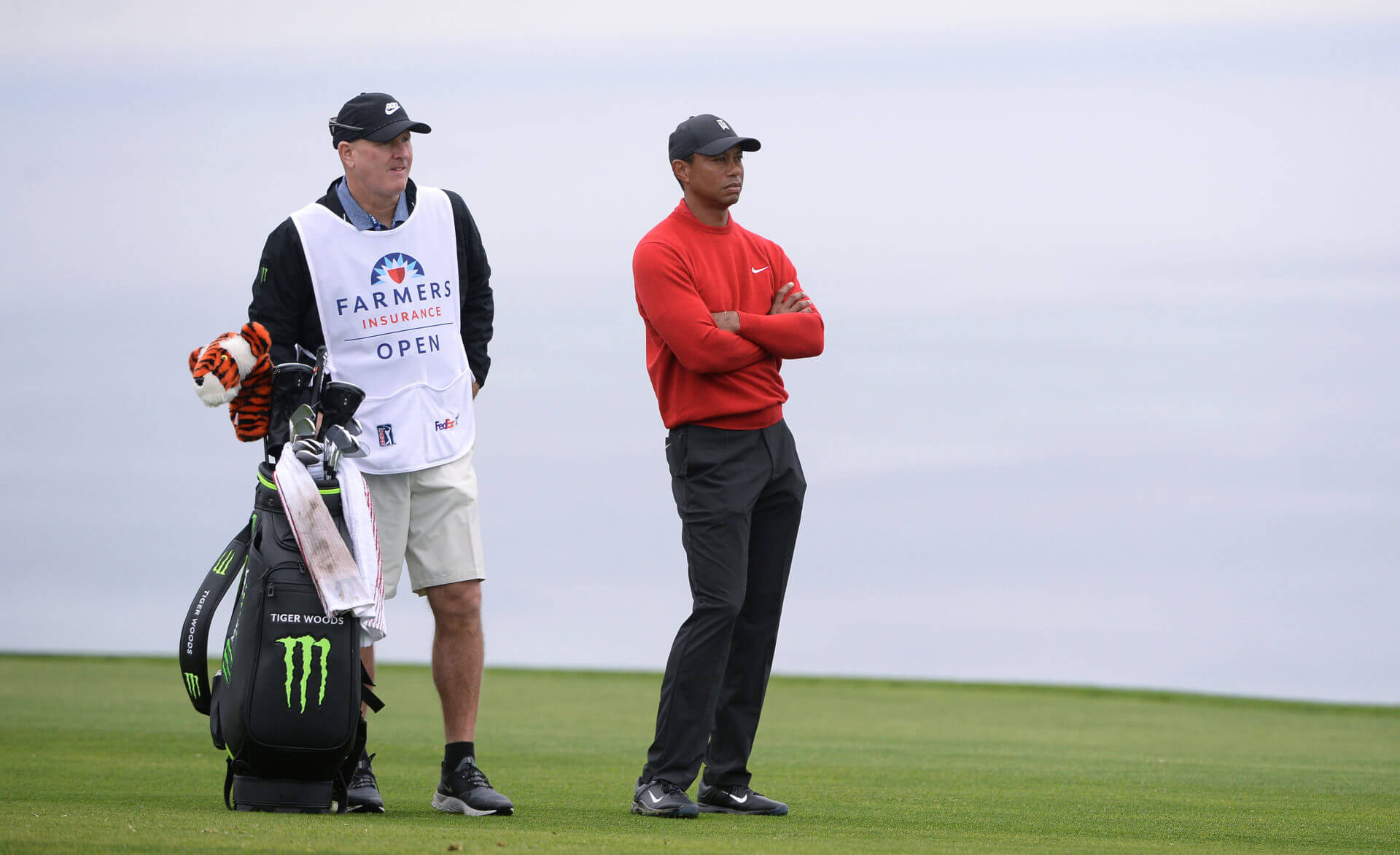 farmers insurance open tee times round 4