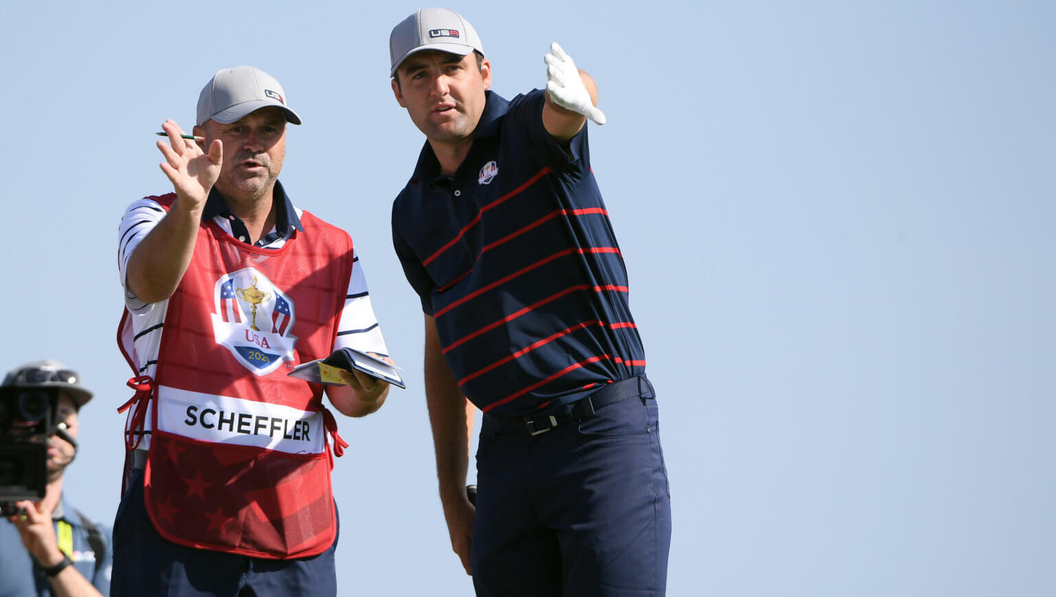 Scottie Scheffler, Bryson DeChambeau's caddies thoroughly enjoy