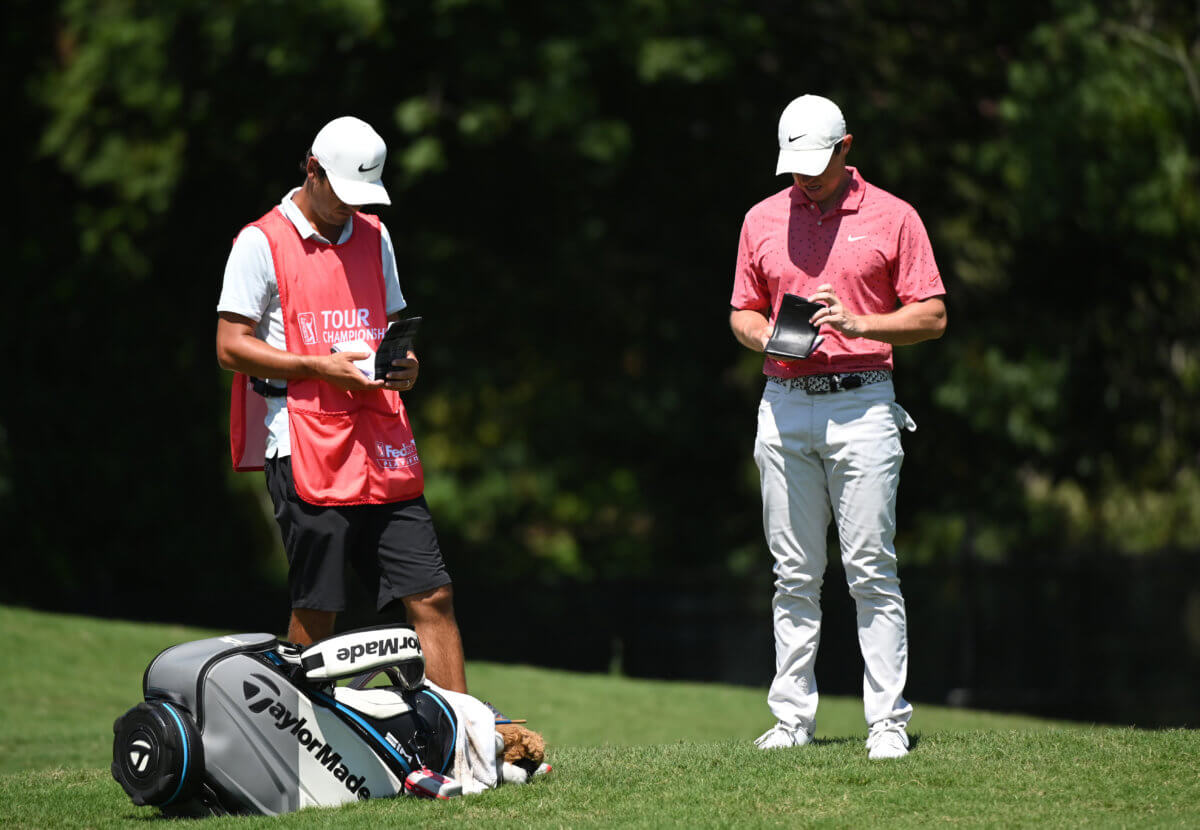 pga tour caddie yardage book